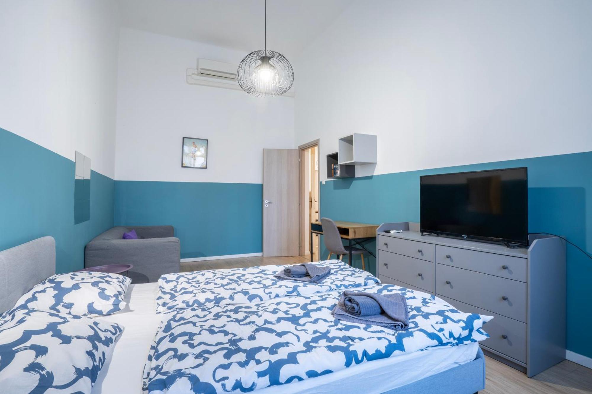 4-Bedroom Comfort Apartment In The Citycenter F38 Budapest Kültér fotó